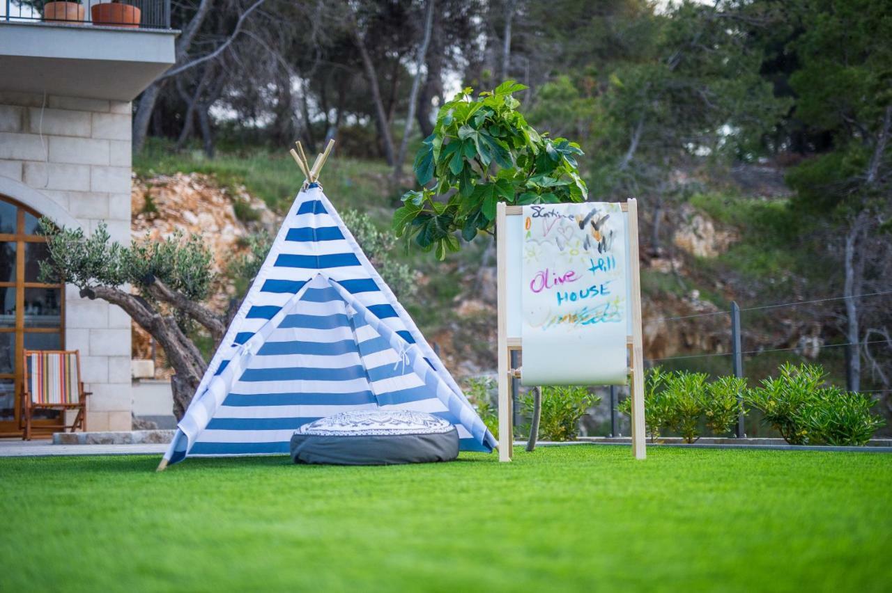 Apartamento Olive Hill House - Ground Floor Slatine Exterior foto